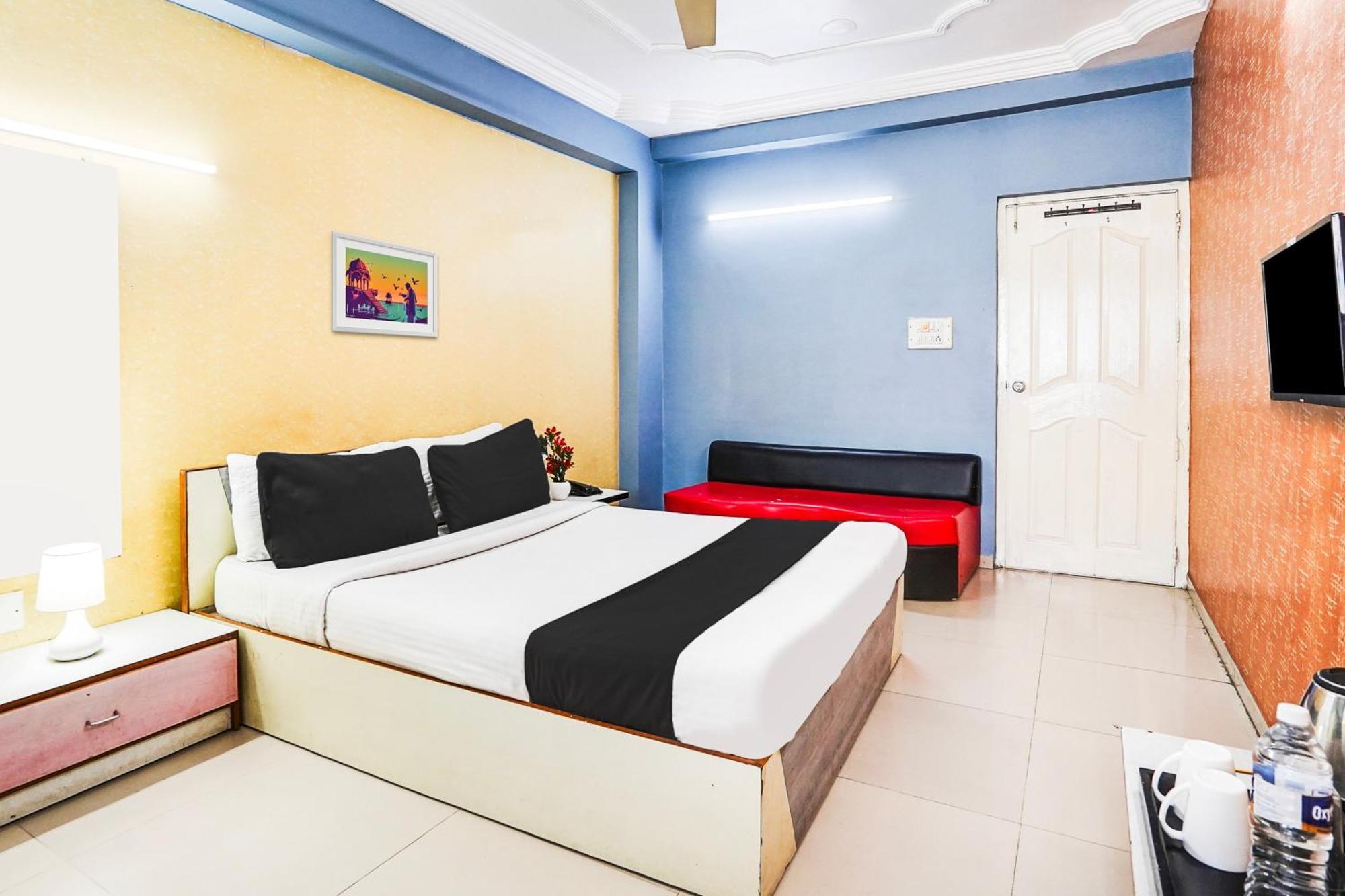 Hotel O Vibrant Residency Ахмедабад Екстер'єр фото