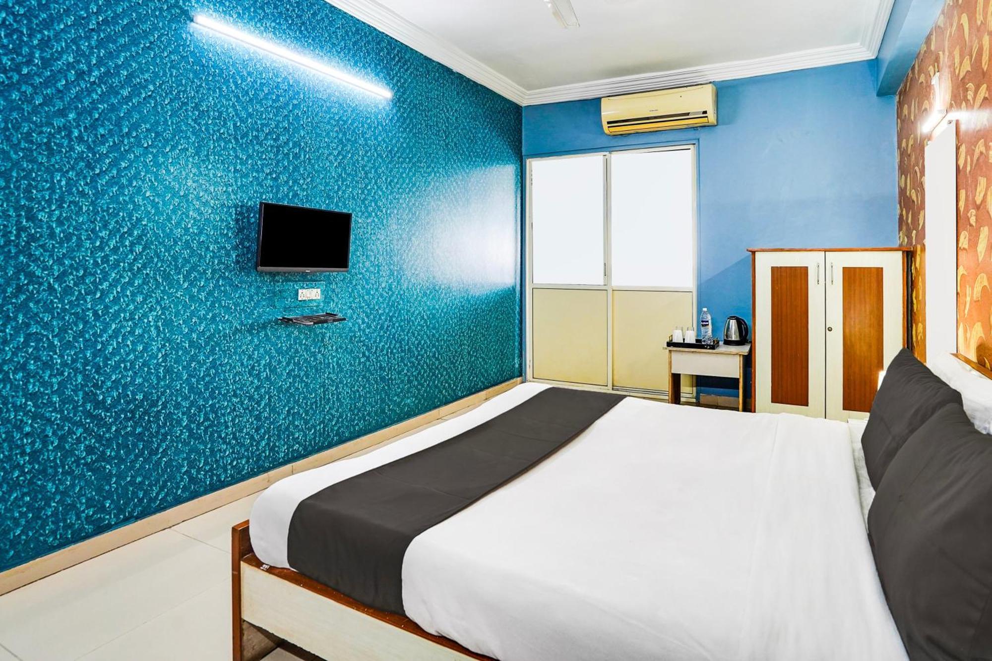 Hotel O Vibrant Residency Ахмедабад Екстер'єр фото